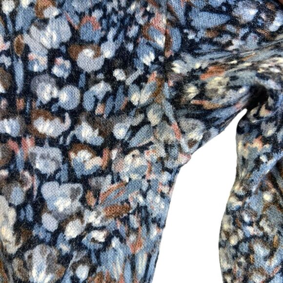 CLARA SUNWOO small Cozy Texture - Textured Vented Sweater Tunic - Floral Puff - Picture 8 of 15